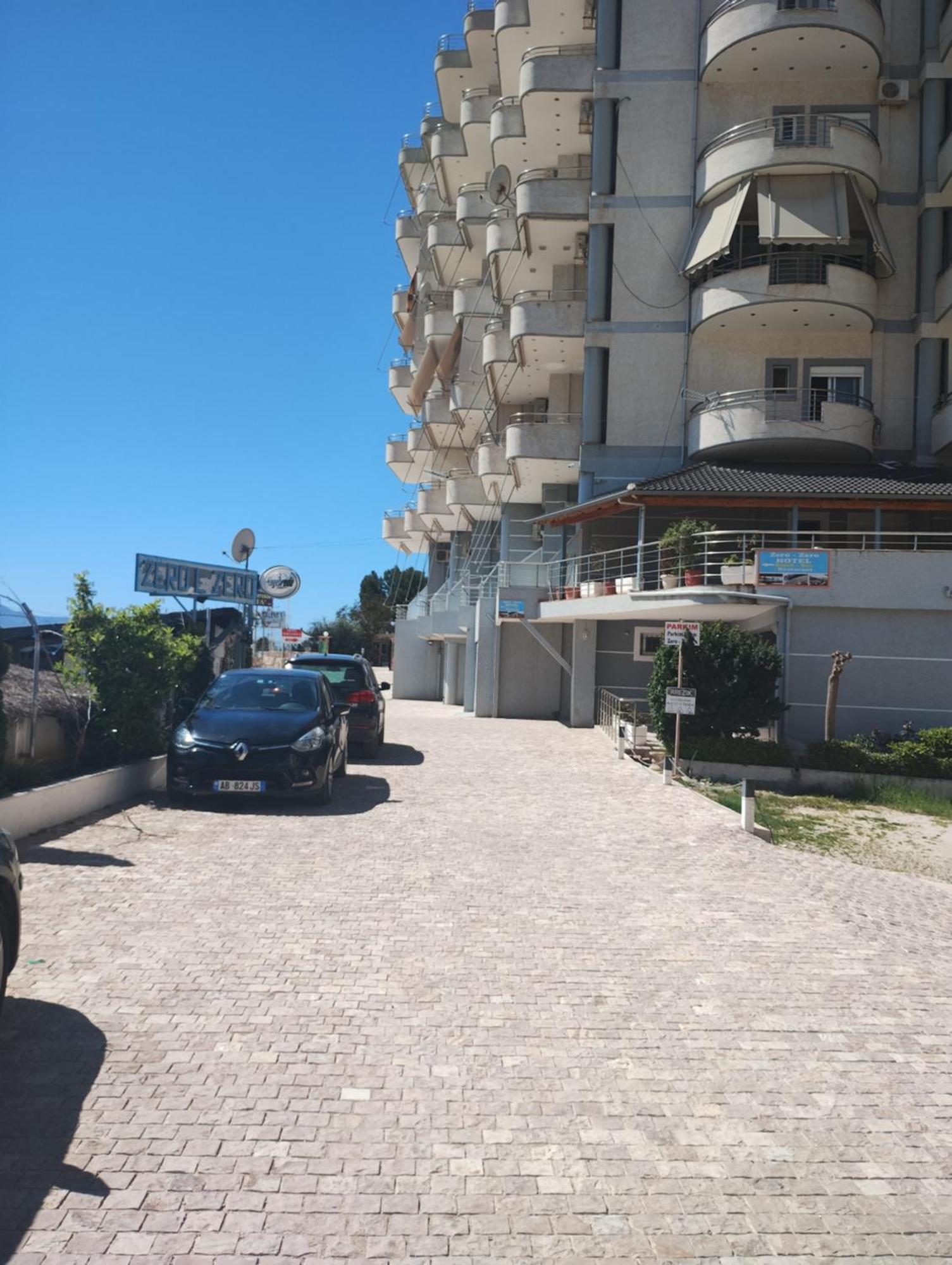 Alpha Seaside Apartment Sarandë エクステリア 写真